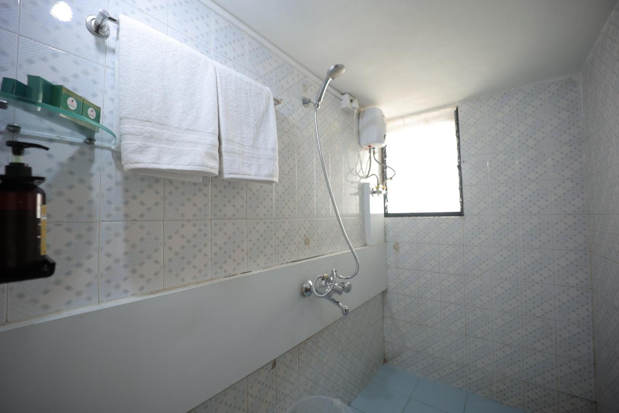 The Byke Studio Pure Veg Apartment, Tháné Exteriér fotografie