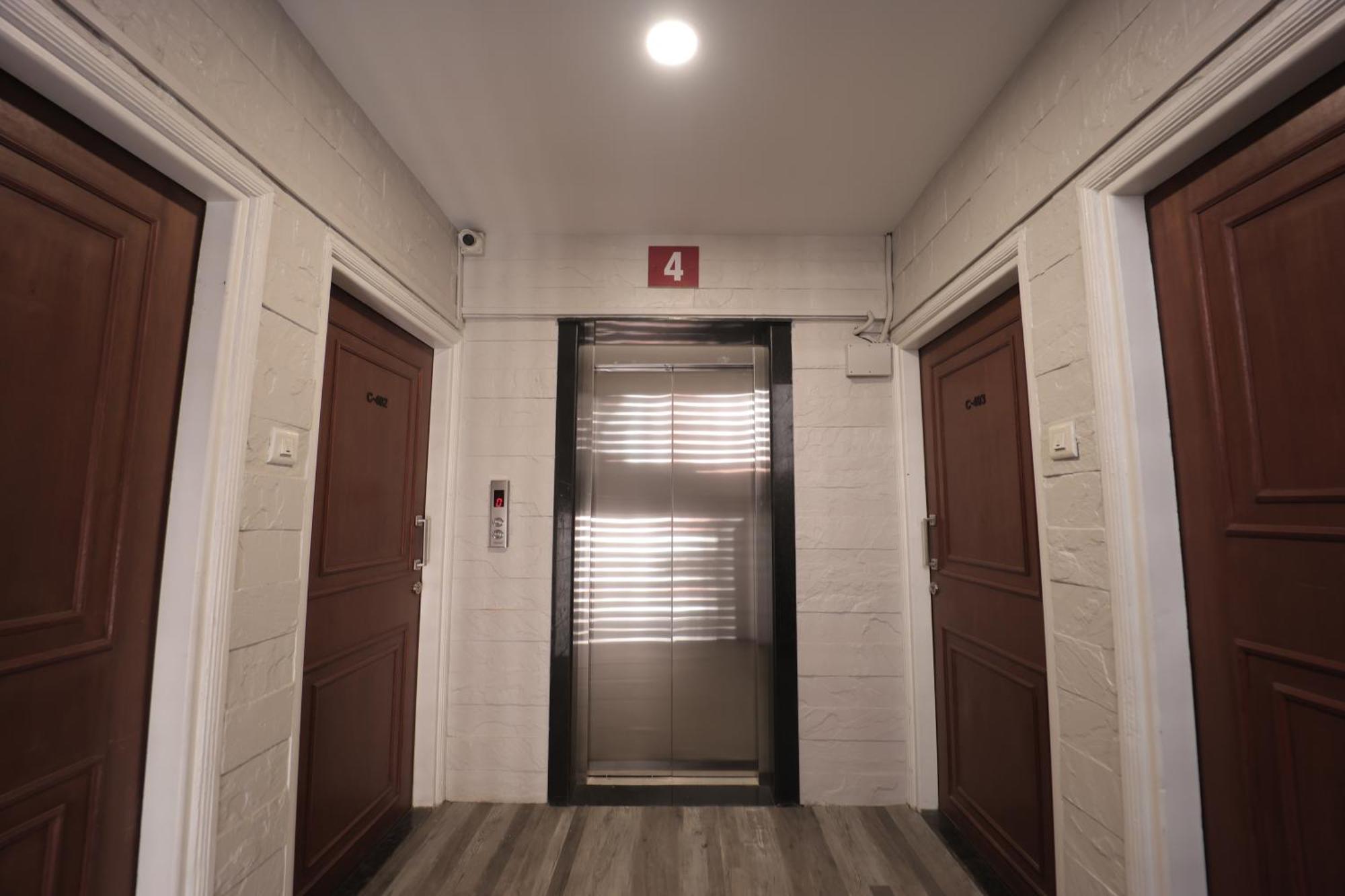 The Byke Studio Pure Veg Apartment, Tháné Exteriér fotografie